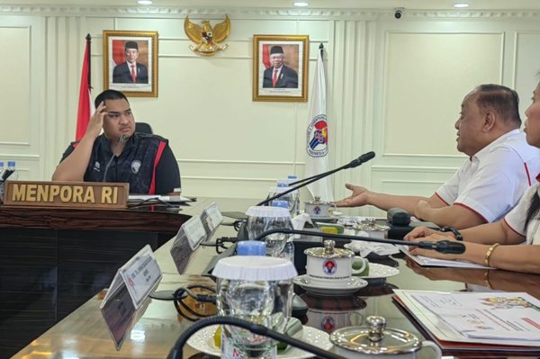 Marciano Laporkan Kesiapan PON XXI Aceh-Sumut 2024 kepada Menpora Dito