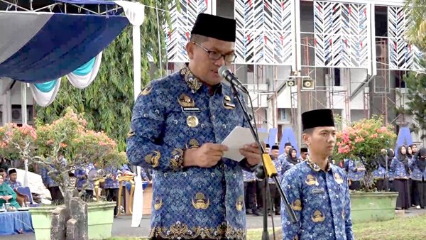 Pj Bupati Pimpin Upacara Peringatan Hari Ulang Tahun KORPRI Ke-53 Kabupaten Lampung Utara