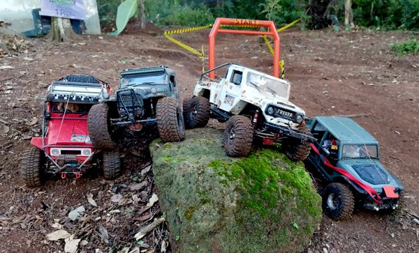 Deklarasi SCORL Ditandai Dengan Trailing Team Event Offroad Remote Control