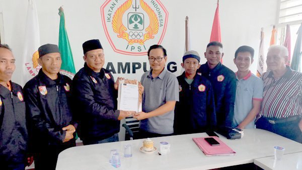 SK IPSI Tulangbawang Barat Diserahkan, Ini Pesan Sekum IPSI