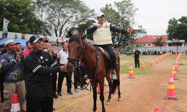 Uncle Sam: Olahraga Berkuda Memanah Adalah Tantangan Yang Luar Biasa