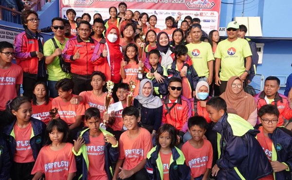 Koleksi 57 Medali Emas, RSC Juara Umum Kejuaraan Renang Walikota Cup I 2023 di Bandar Lampung