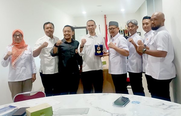 Menajamkan Niat, Menebalkan Semangat Tuan Rumah PON, Tim KONI Lampung Sowan Kemenpora RI