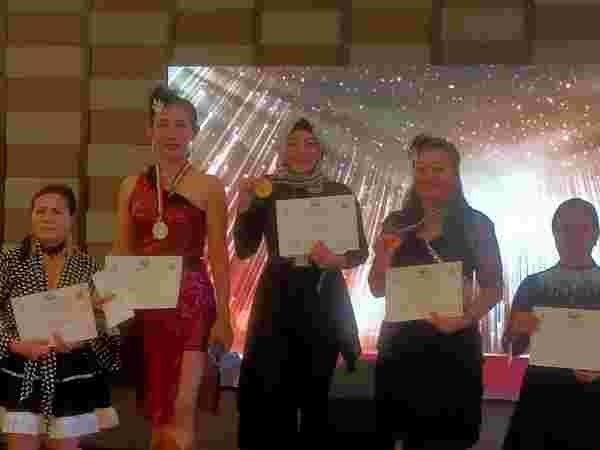 Datang Mandiri, Sartini Lampung Raih Medali Emas Indonesian Master 2024 di Balikpapan