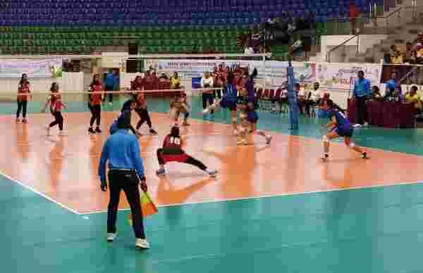 Bola Voli Putri Lampung Dihentikan Sumsel Disemifinal Porwil XI Riau